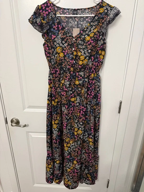 Black Floral Maxi Dress (NWT) - Picture 1 of 4